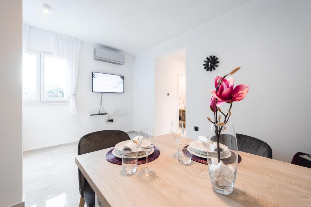 Wish Apartments Zrnovo Exterior foto
